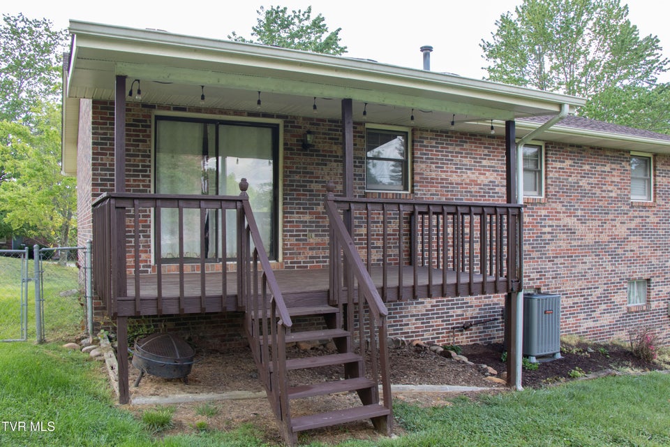 Photo #12: 22234 Pinebrook Drive