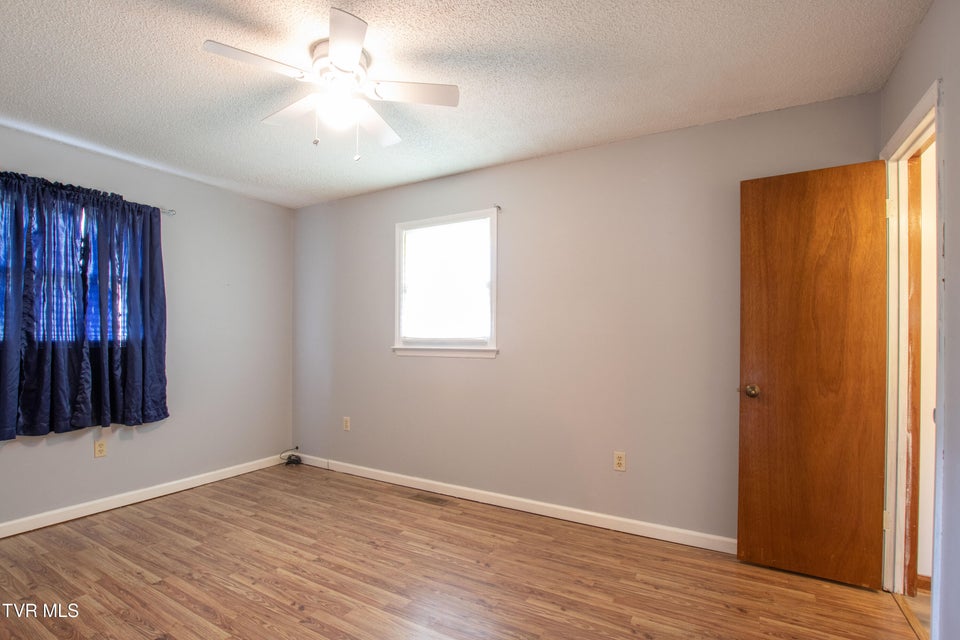 Photo #27: 22234 Pinebrook Drive