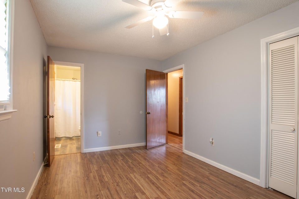 Photo #28: 22234 Pinebrook Drive