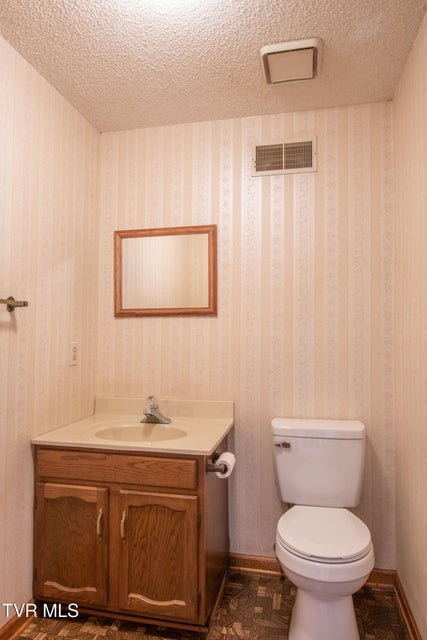 Photo #37: 22234 Pinebrook Drive