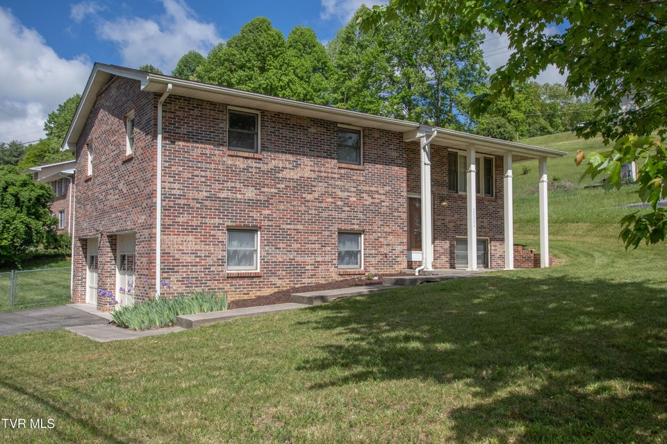 Photo #43: 22234 Pinebrook Drive