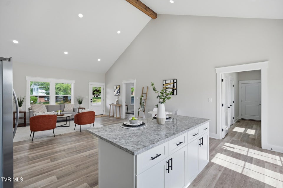 Photo #12: 123 Elbert Way