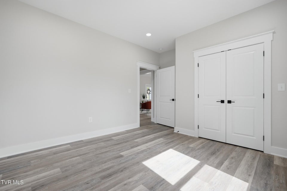 Photo #21: 123 Elbert Way