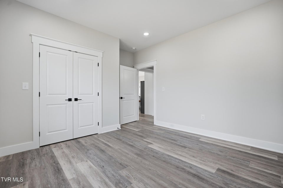 Photo #23: 123 Elbert Way