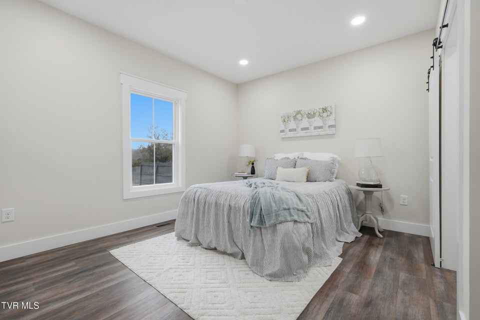 Photo #21: 389 Wallace Pike