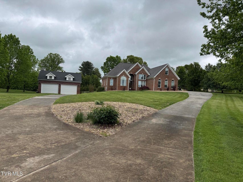 Photo #2: 512 Club Pointe Drive