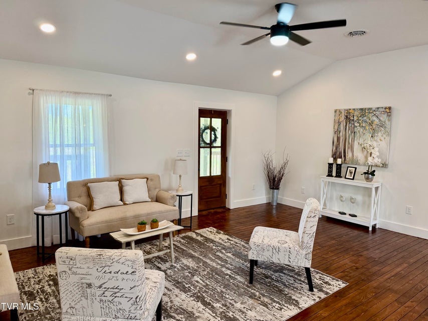 Photo #9: 509 Island Road