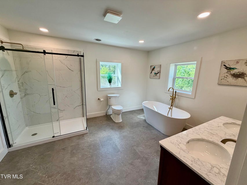 Photo #20: 509 Island Road