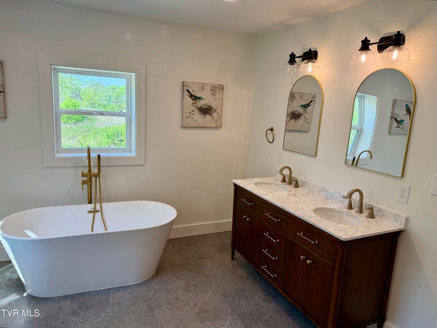 Photo #21: 509 Island Road