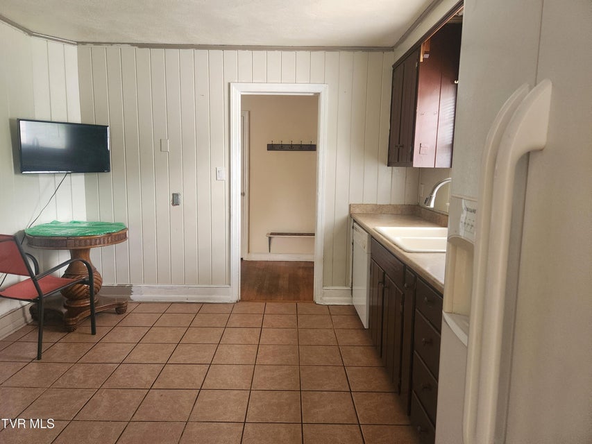 Photo #4: 321 Valley Drive