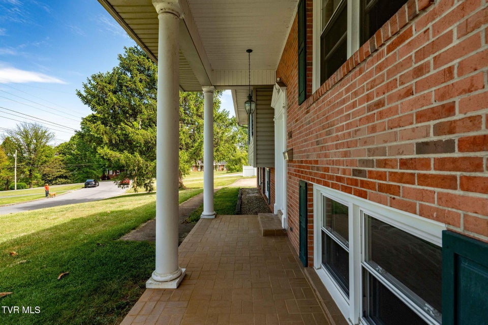 Photo #50: 1712 Willowood Court