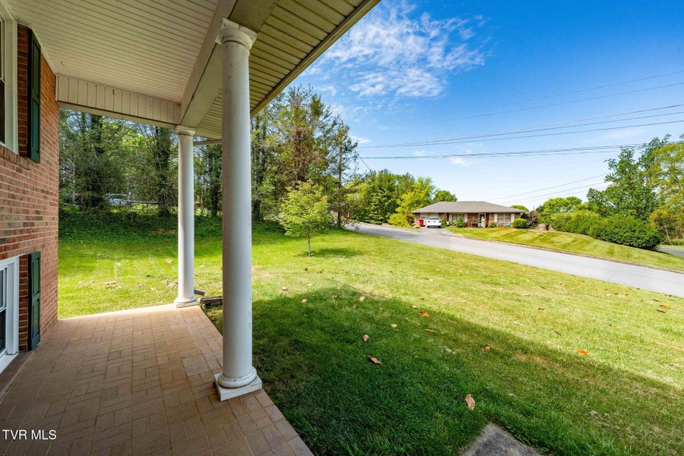 Photo #53: 1712 Willowood Court