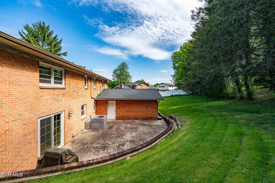 Photo #47: 1712 Willowood Court