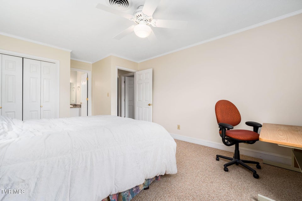 Photo #16: 1712 Willowood Court