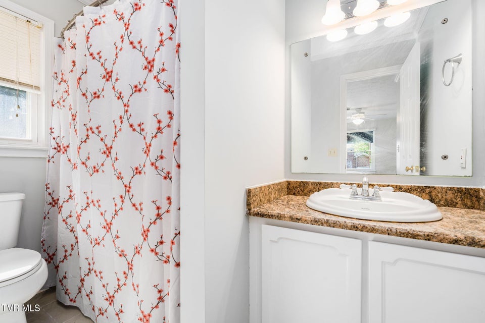 Photo #15: 1712 Willowood Court