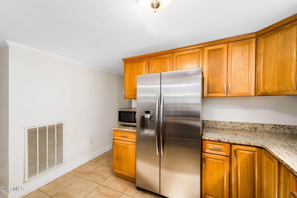 Photo #21: 1712 Willowood Court