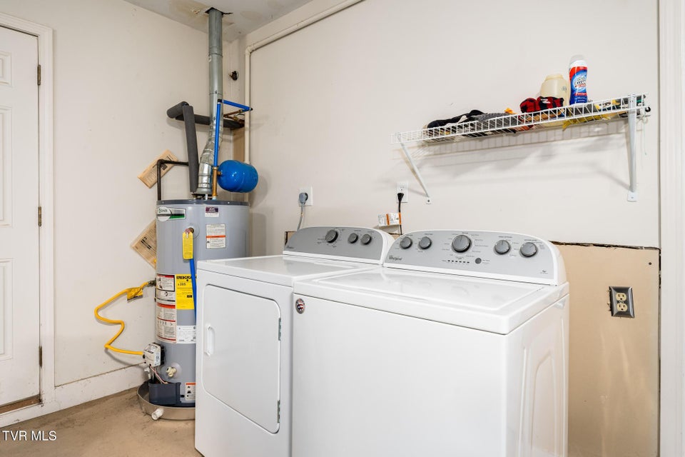 Photo #33: 1712 Willowood Court