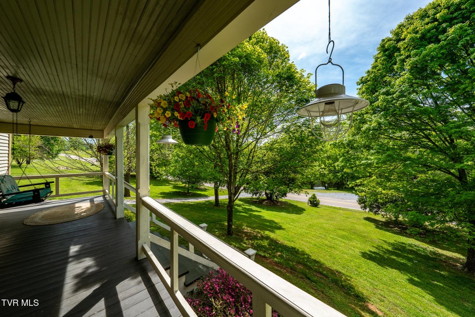 Photo #8: 985 Chuckey Pike