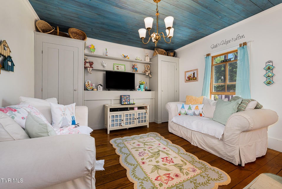 Photo #11: 985 Chuckey Pike