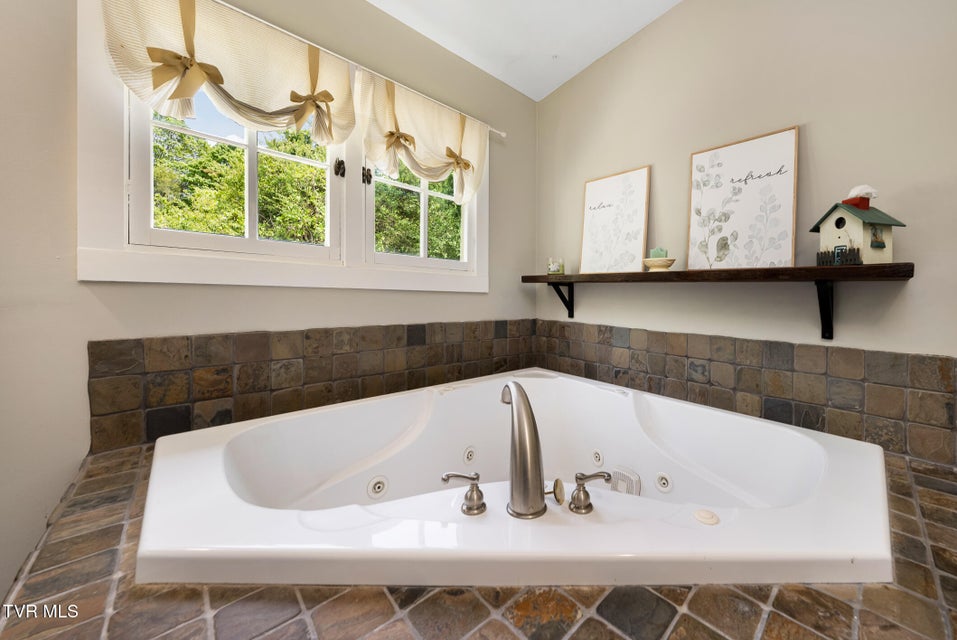 Photo #26: 985 Chuckey Pike