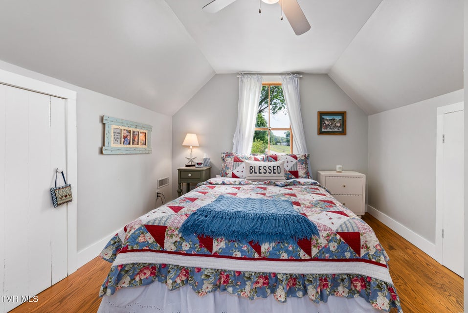 Photo #29: 985 Chuckey Pike