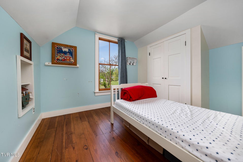 Photo #32: 985 Chuckey Pike