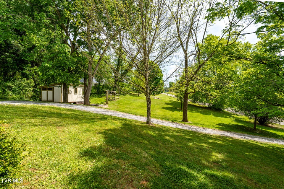 Photo #36: 985 Chuckey Pike