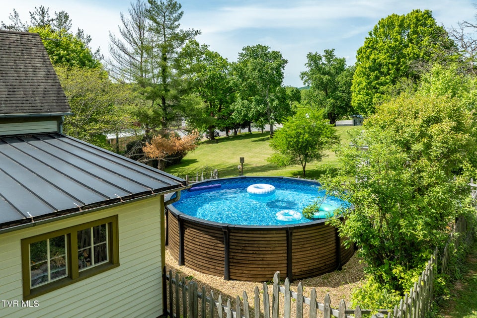 Photo #52: 985 Chuckey Pike