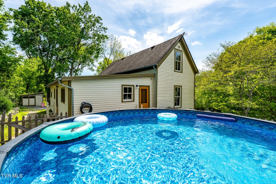 Photo #55: 985 Chuckey Pike