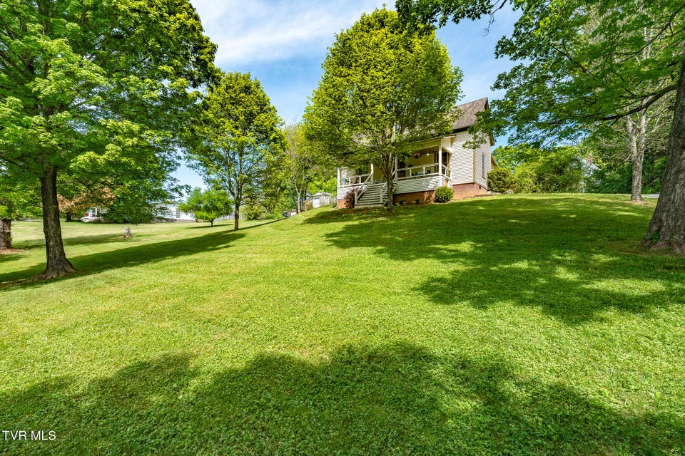 Photo #61: 985 Chuckey Pike