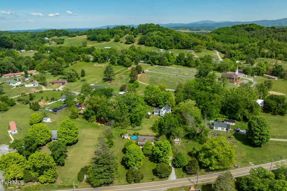 Photo #66: 985 Chuckey Pike