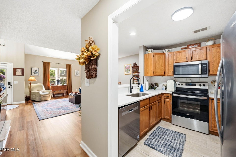 Photo #10: 304 Arbor Terrace