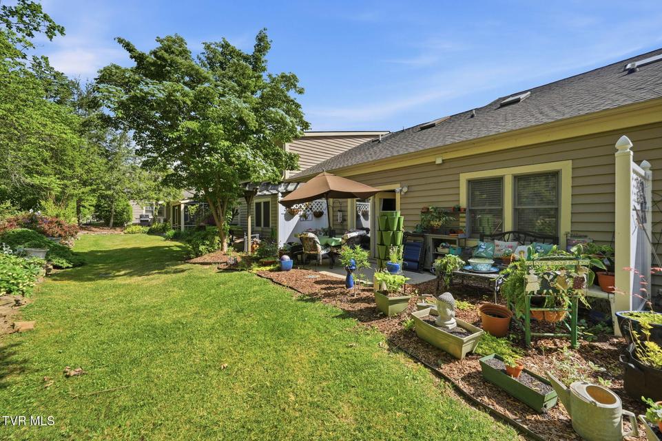 Photo #5: 304 Arbor Terrace