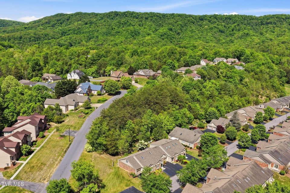 Photo #33: 304 Arbor Terrace