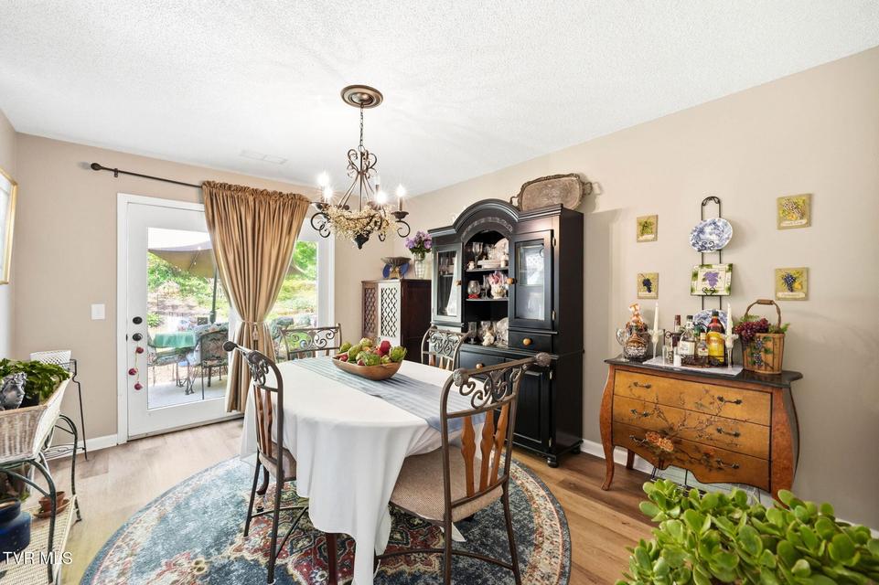 Photo #18: 304 Arbor Terrace