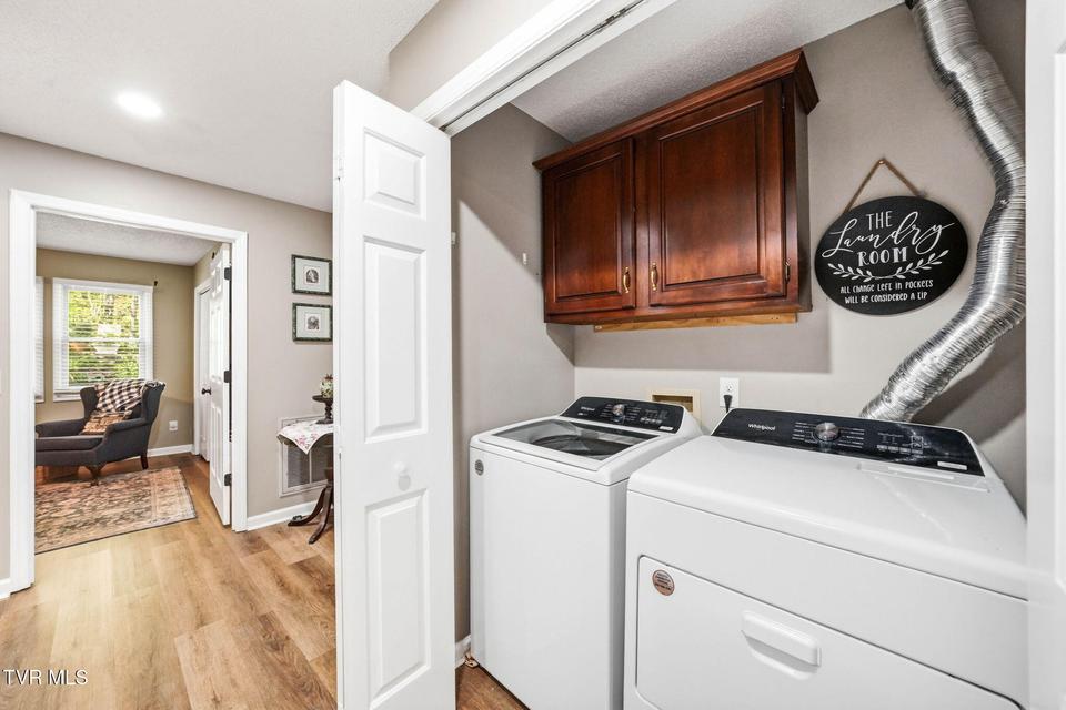 Photo #13: 304 Arbor Terrace