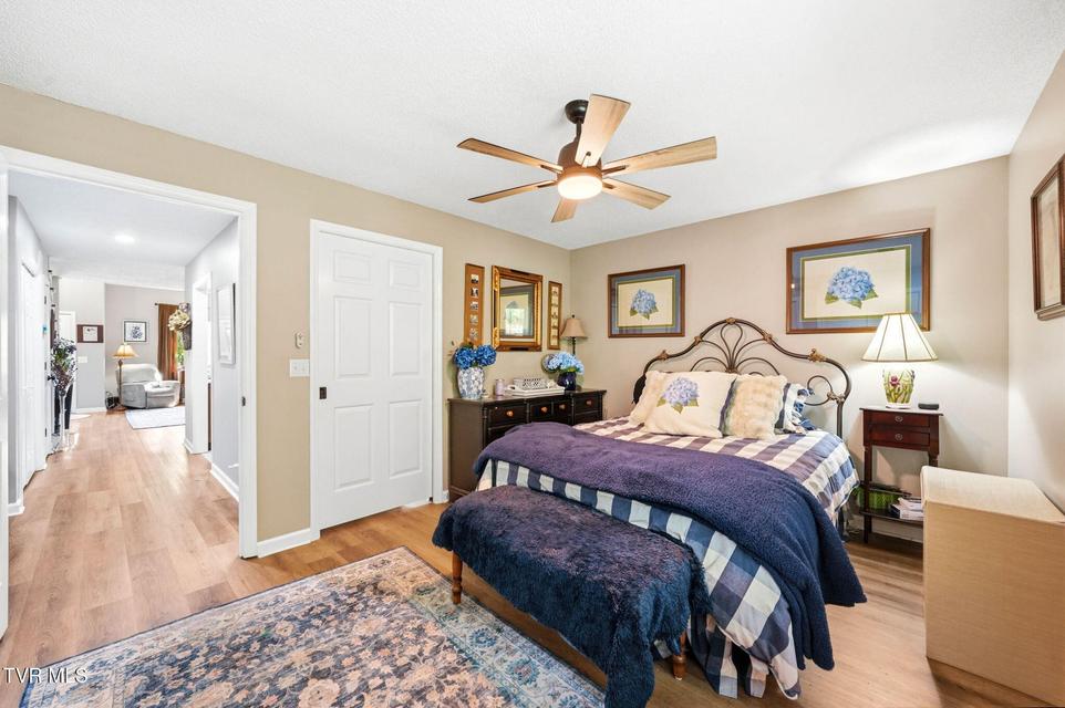 Photo #3: 304 Arbor Terrace