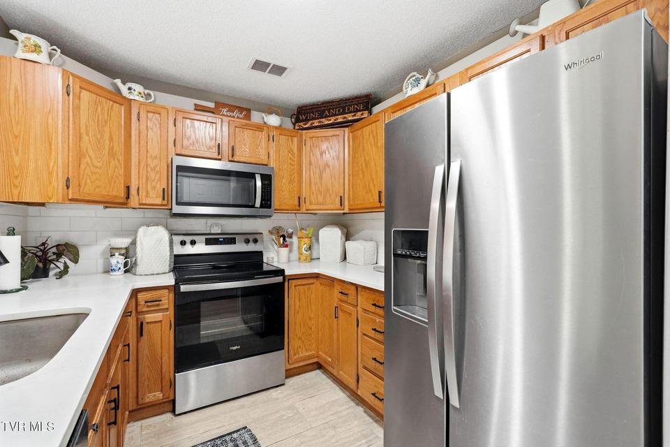 Photo #11: 304 Arbor Terrace