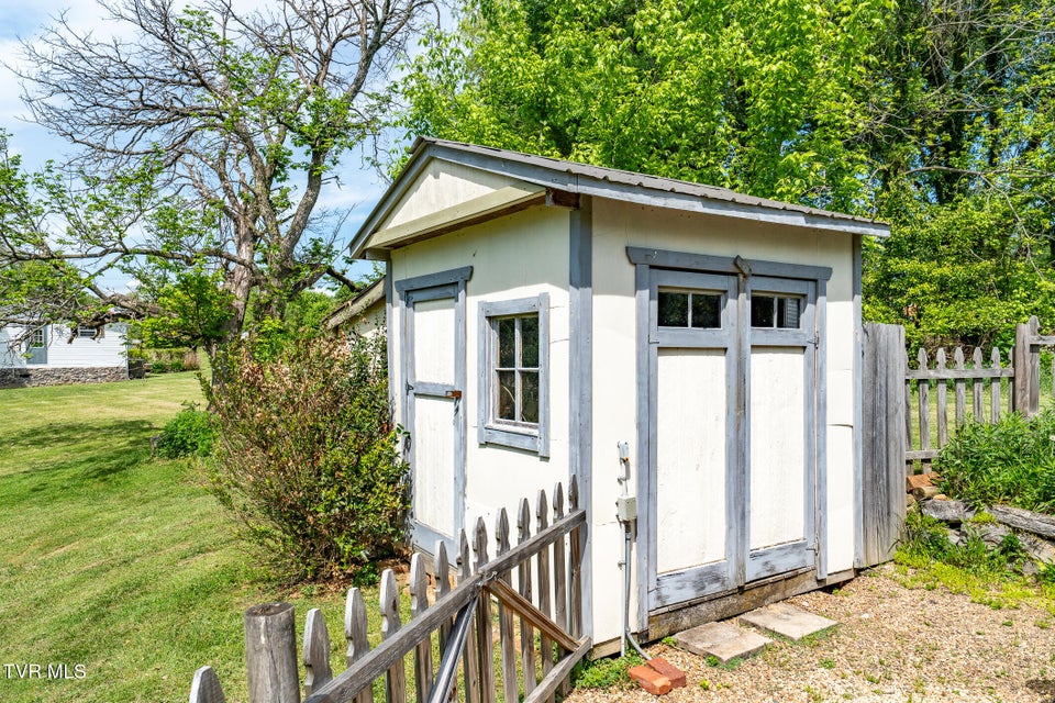 Photo #59: 985 Chuckey Pike