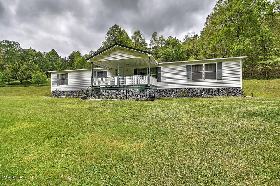 Photo #2: 903 Flatwoods Road