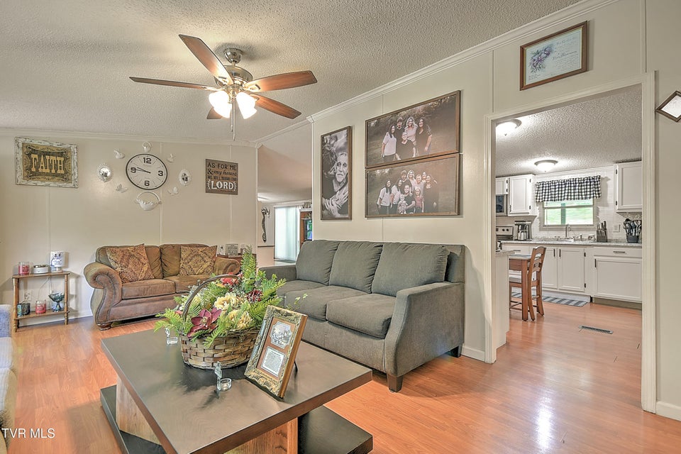 Photo #8: 903 Flatwoods Road