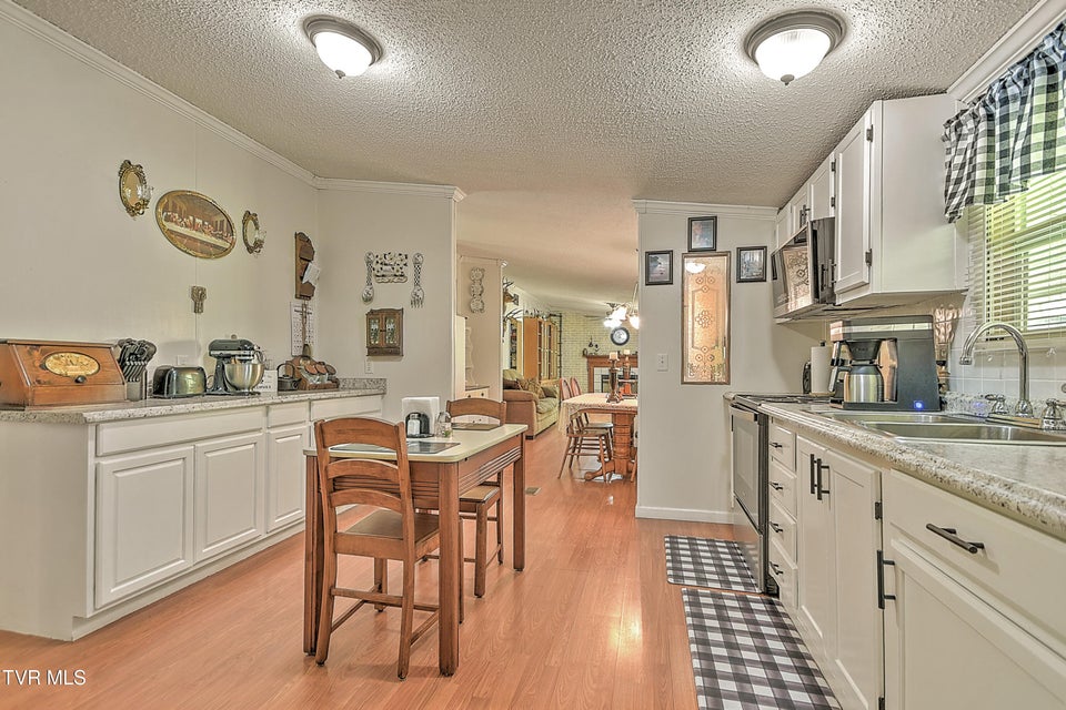 Photo #10: 903 Flatwoods Road