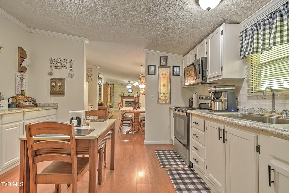 Photo #11: 903 Flatwoods Road