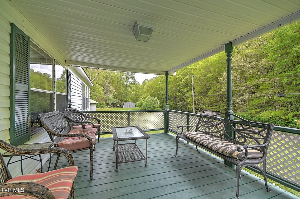 Photo #33: 903 Flatwoods Road