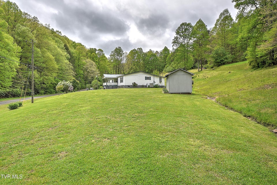 Photo #37: 903 Flatwoods Road