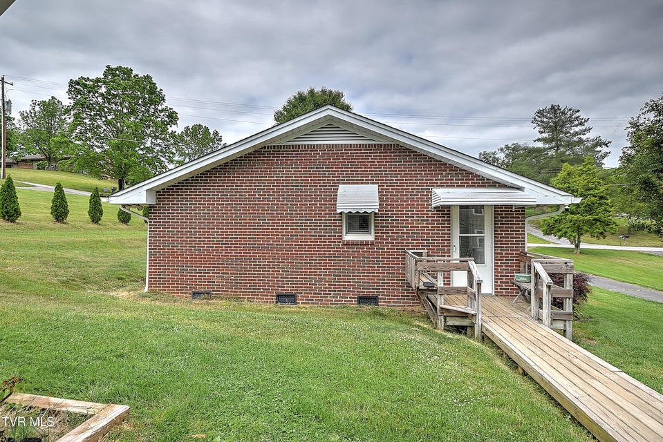 Photo #43: 257 Mockingbird Lane