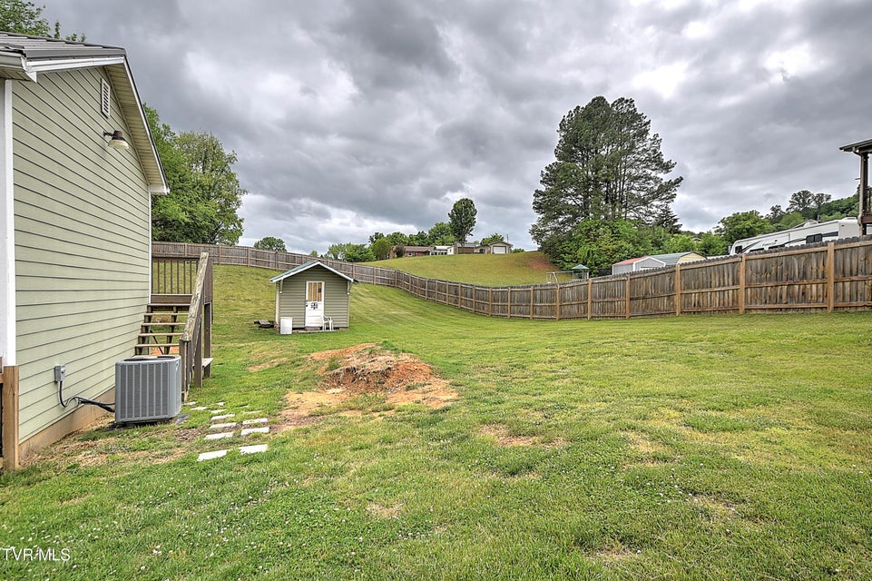 Photo #45: 257 Mockingbird Lane