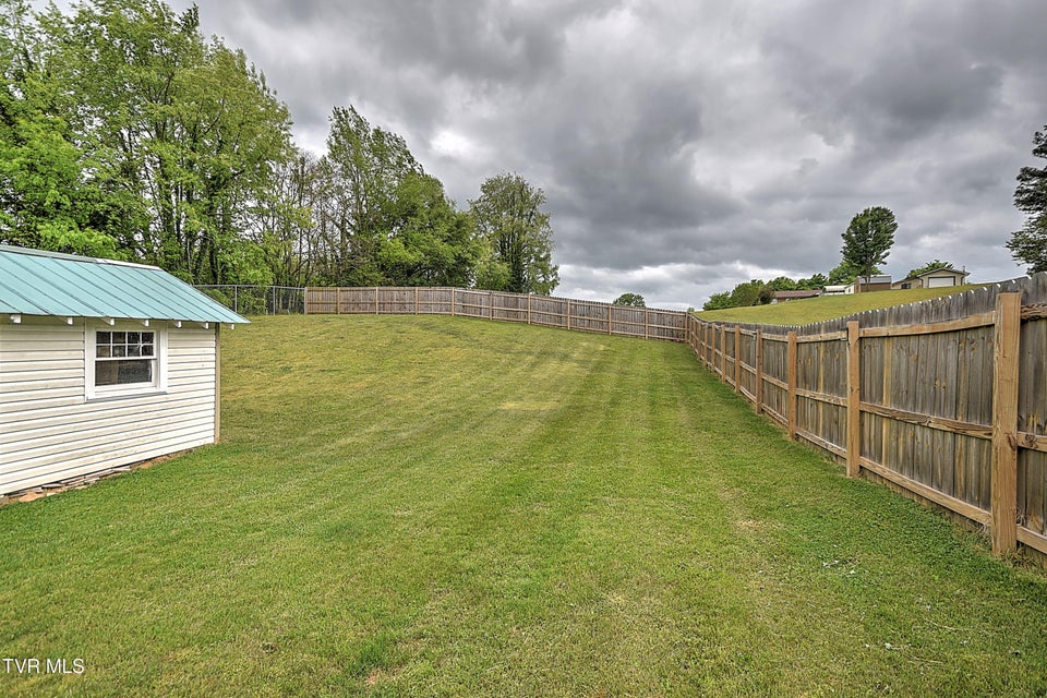 Photo #40: 257 Mockingbird Lane