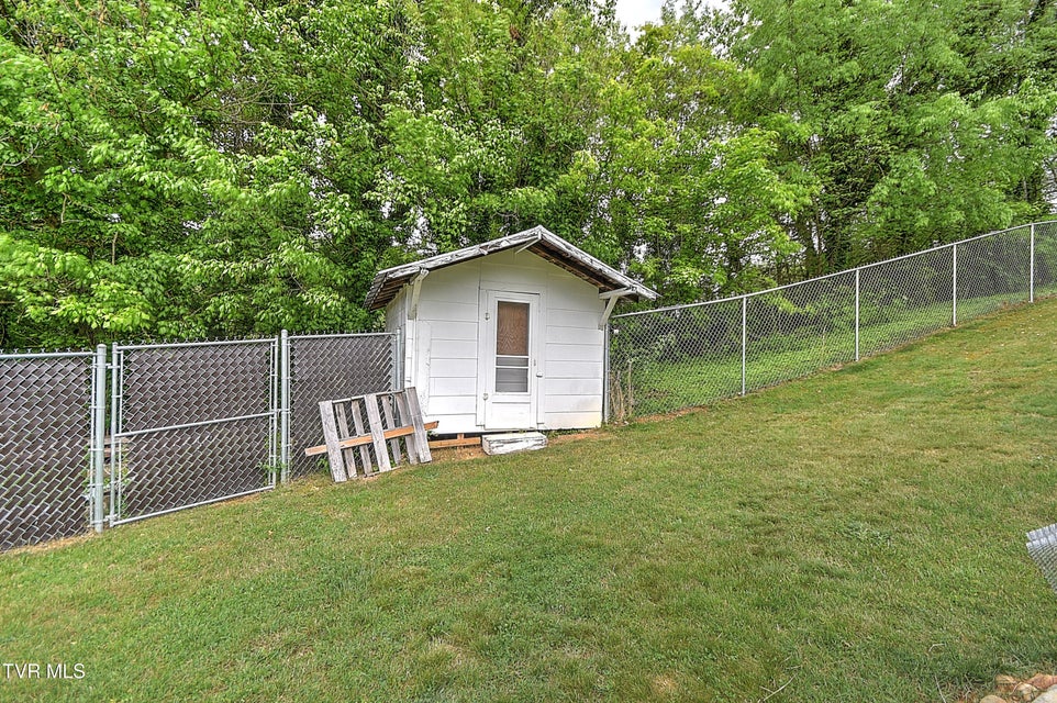 Photo #41: 257 Mockingbird Lane