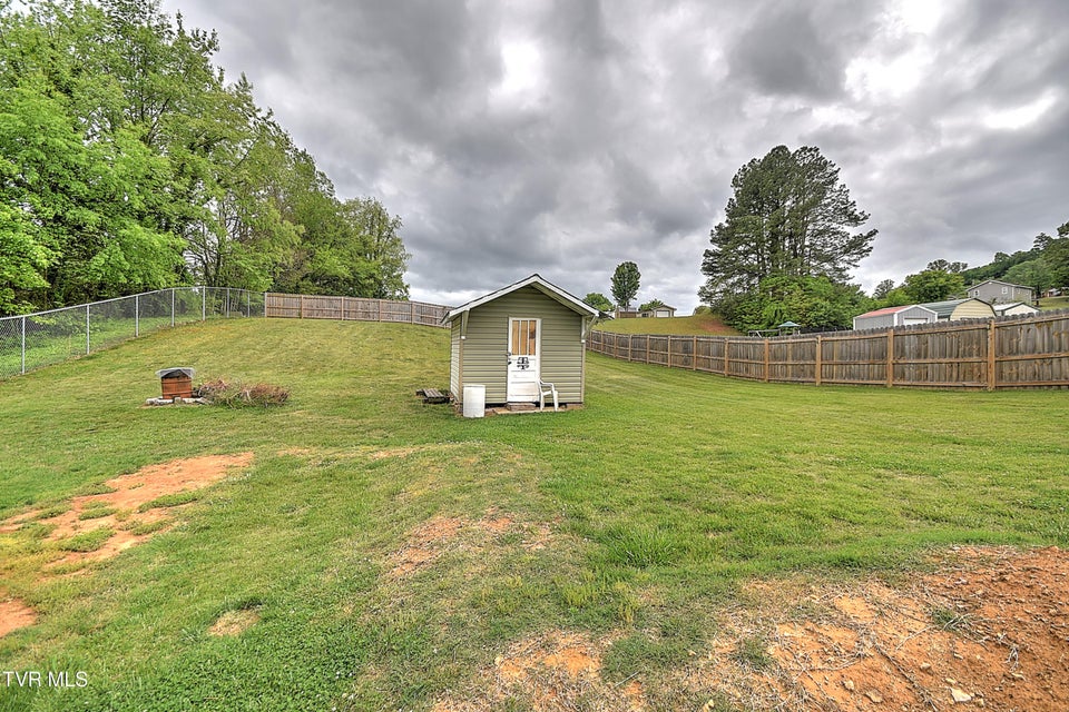 Photo #42: 257 Mockingbird Lane